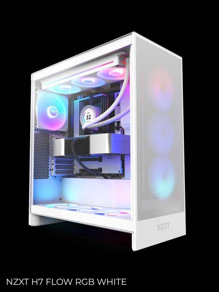 Белый корпус компьютера с RGB