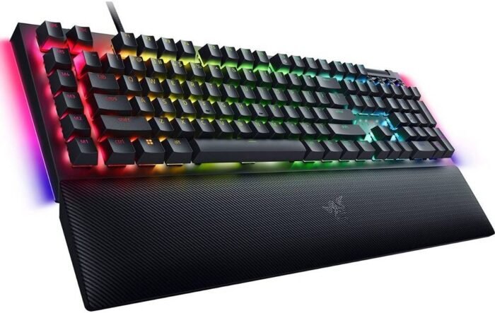 Механическая клавиатура Razer BlackWidow V4, RGB, Yellow Switches, US, черная