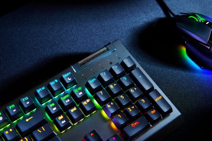 Механическая клавиатура Razer BlackWidow V4 X, Yellow Switches