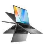 Asus Vivobook 16 Flip TP3607SA-RJ033W | Матовый серый | 16" | OLED | Сенсорный экран | 3K | 120 Hz | 2880 x 1800 пикселей | Глянцевый | Intel Core Ultra 7 | 256V | 16 ГБ | LPDDR5X | Объём SSD 1000 ГБ | Intel Graphics | Windows 11 Home | 802.11be | Bluetooth версии 5.4 | Раскладка клавиатуры US international | Подсветка клавиатуры | Гарантия 24 мес.