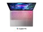 Lenovo Yoga Slim 7 14ILL10 Intel | Лунно-серый | 14" | OLED | WUXGA | 1920 x 1200 пикселей | Глянцевый | Intel Core Ultra 5 | 226V | 16 ГБ | Распаянная LPDDR5X | Объём SSD 512 ГБ | Intel Arc Graphics 130V | Windows 11 Домашняя | 802.11be | Bluetooth версии 5.4 | Язык клавиатуры английский | Подсветка клавиатуры | Гарантия 24 мес. | Гарантия на батарею 12 мес.