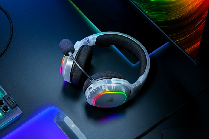 Мультиплатформенная игровая гарнитура Razer | Barracuda X Chroma | Bluetooth | Полноразмерная | Микрофон | Phantom White Edition | Беспроводная